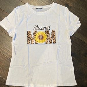 White "Blessed Mom" sunflower cheetah tshirt